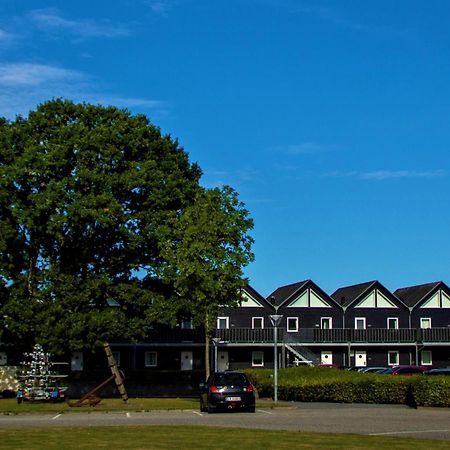 Hotel Strandtangen Скиве Экстерьер фото