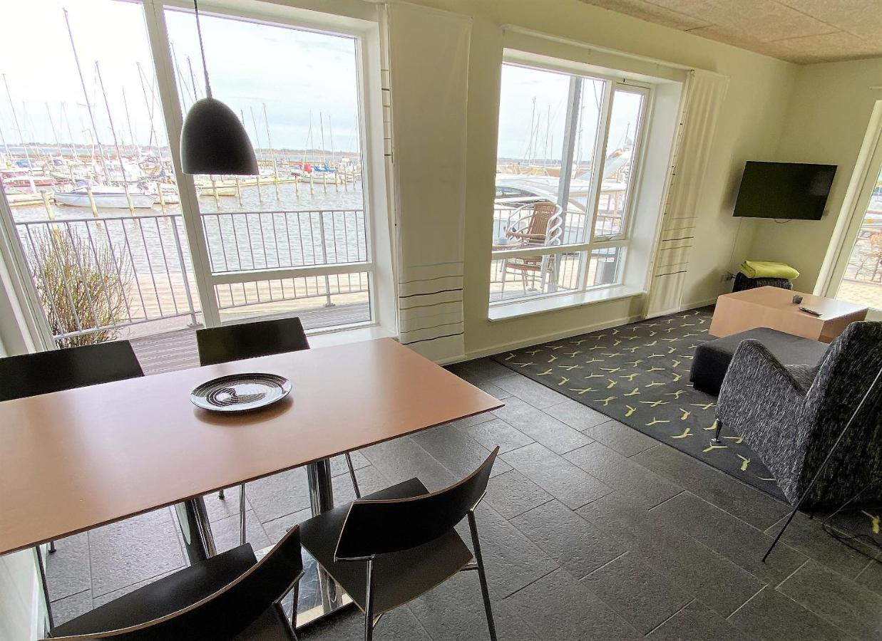 Hotel Strandtangen Скиве Экстерьер фото