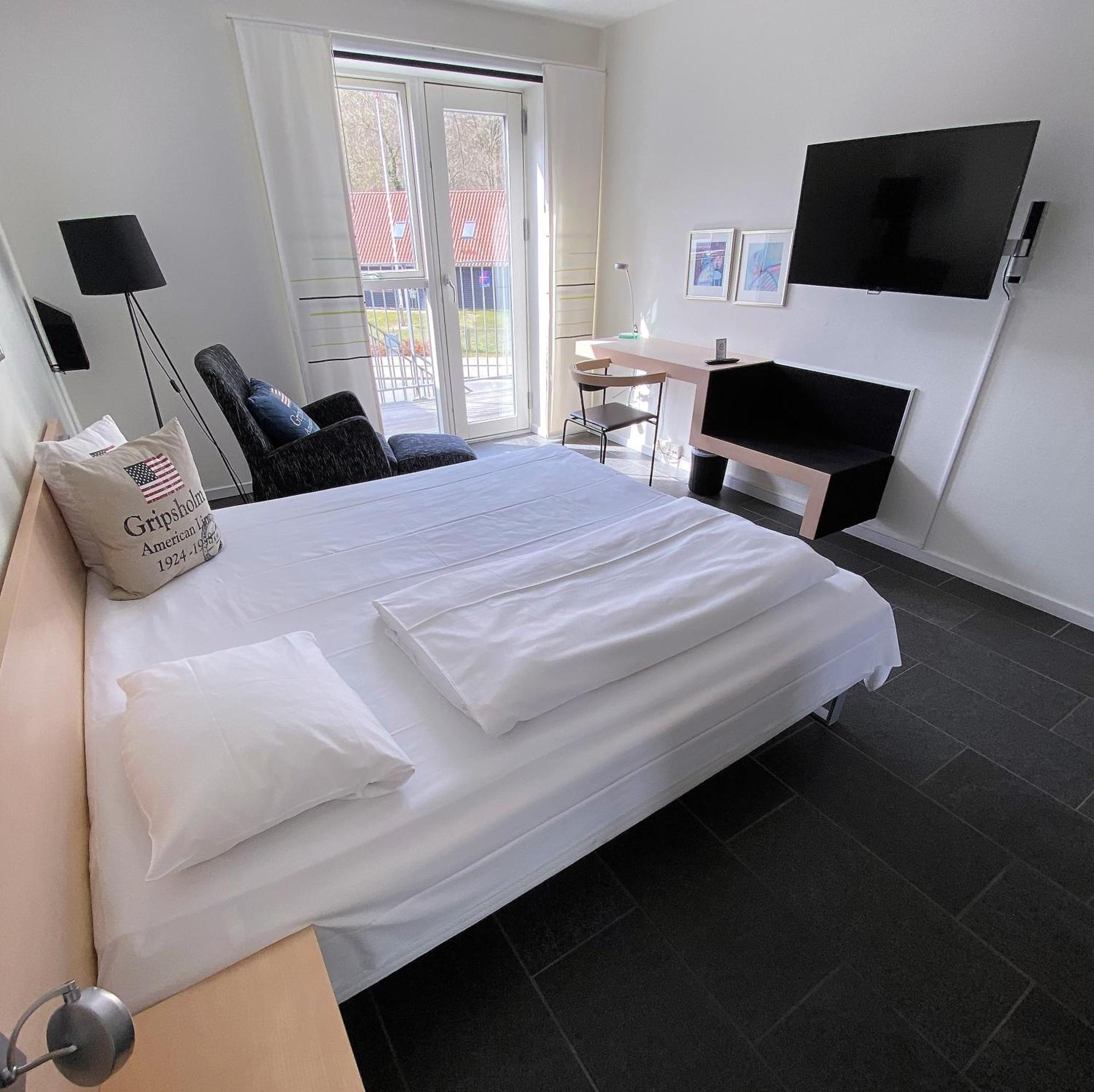Hotel Strandtangen Скиве Экстерьер фото